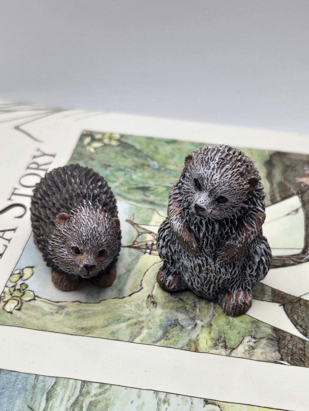 Vintage Young's Resin Hedgehog Lot Of 2 Miniature